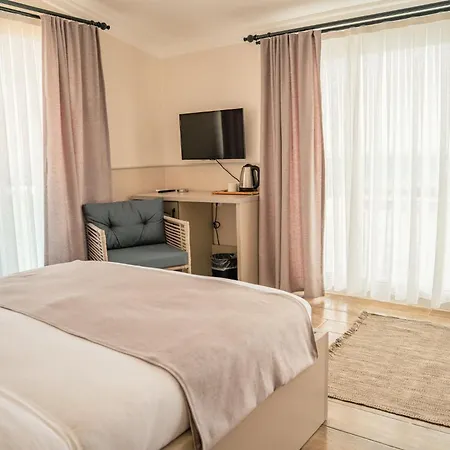 Koi Hotel Ayvalı